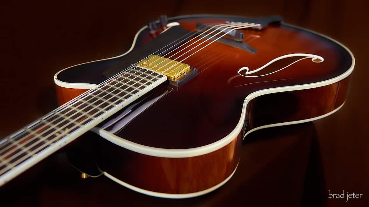 Hoes Vrijlating meloen Sweet Dreams Are Made Of This: The Benedetto 16B - Jazz Guitar Today