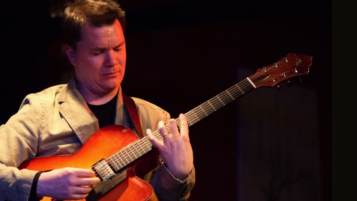 Video Podcast: Eleonora Strino Explains Why She Learned An Oscar Peterson  Solo - Jazz Guitar Today